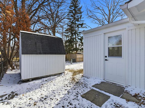 3rd image of 3629 Stockholm Rd