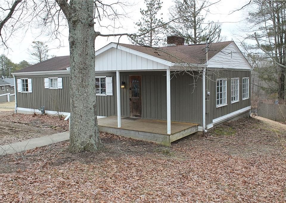 1st image of 157 Orchard Hill Dr