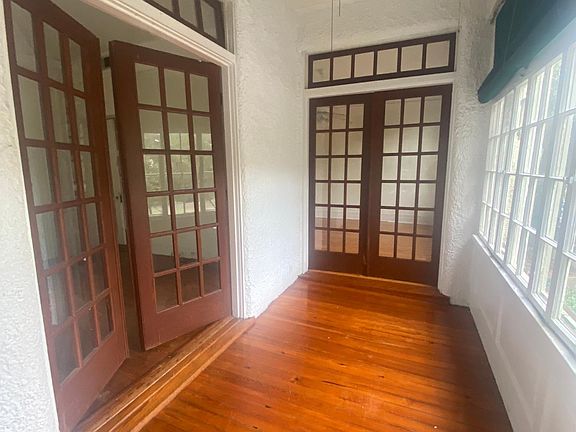 4th image of 4620 Saint Charles Ave #A