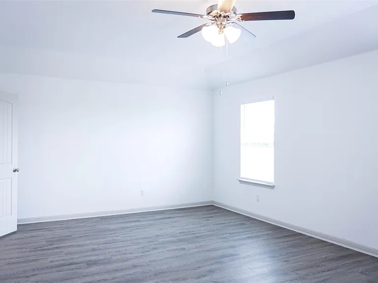231 Sweetwater Creek Ln — Photo 27