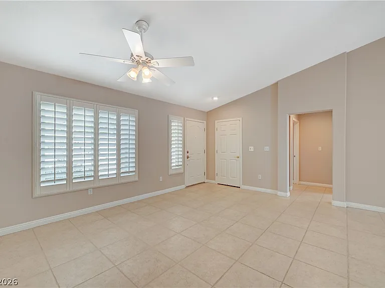 10609 Paradise Point Dr — Photo 18
