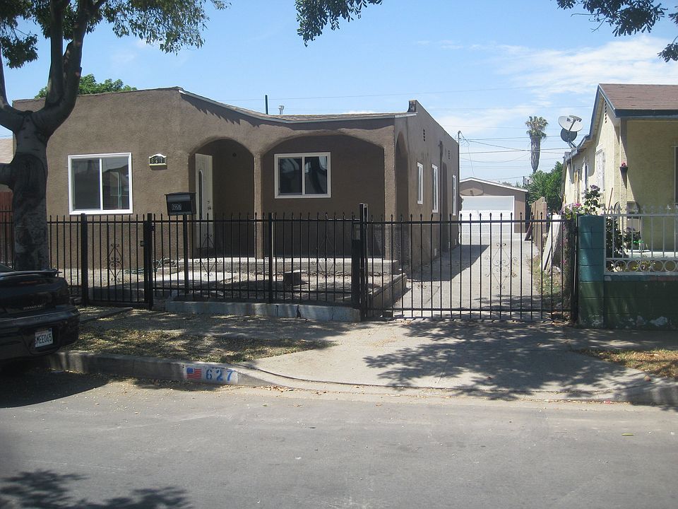 1st image of 627 E 106th St