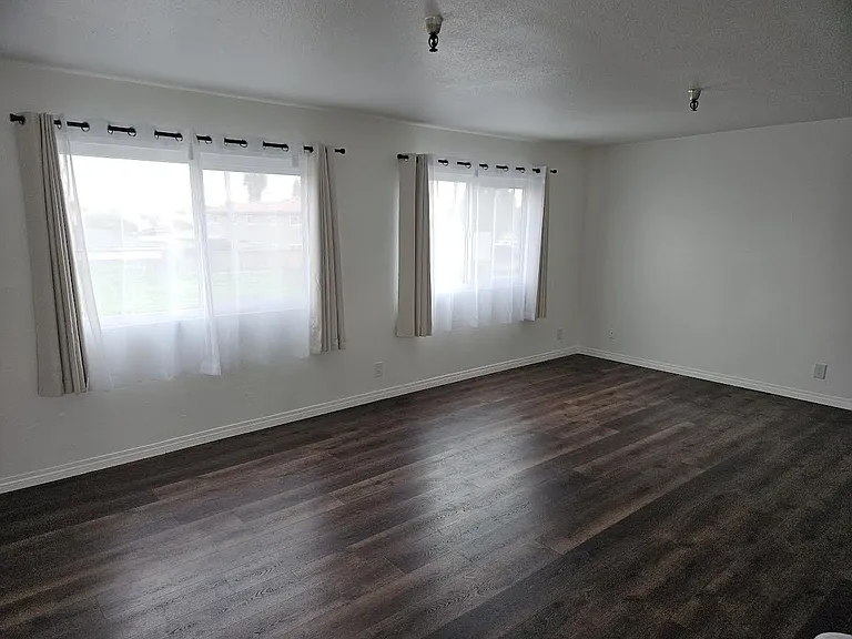 12751 Lorna St #5 — Photo 1
