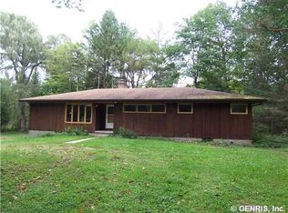 240 Daley Rd, Fairport, NY 14450