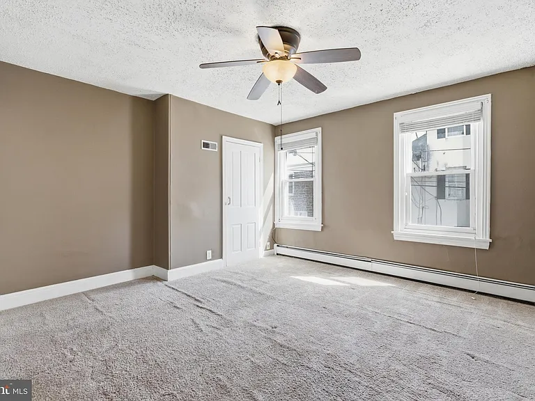 4834 Ogle St — Photo 17