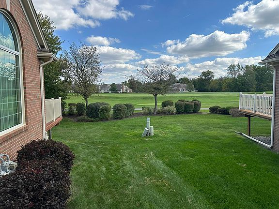 4th image of 2561 Cleveland Way
