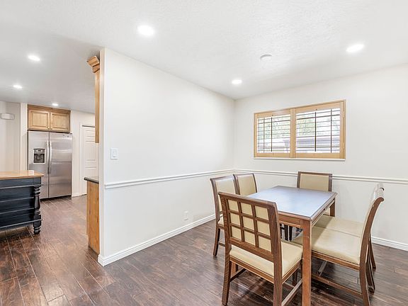 Formal dining room