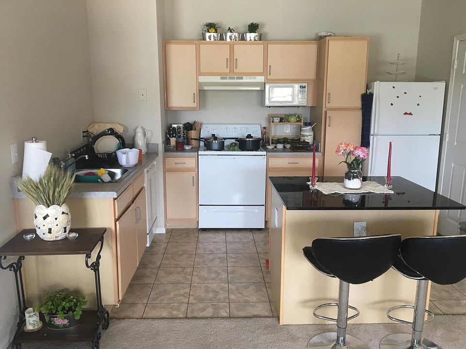2nd image of 1770 92nd St Unit 2209