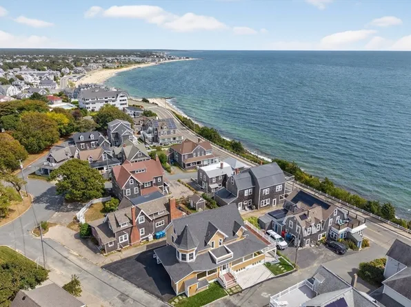 9 Fairmount Ave #1, Falmouth, MA 02540