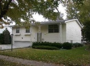1571 Whitcomb St, Gary, IN 46404