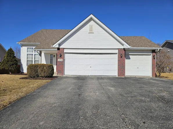 3234 Citadel Dr, Rockford, IL 61109