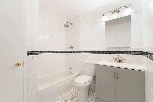Rented by Engel and Volkers Brownstone Brooklyn | media 10
