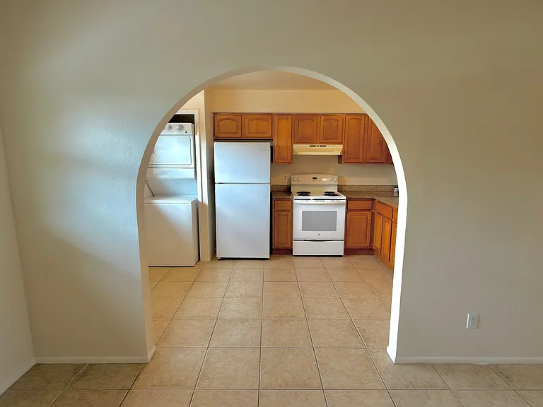4777-11 Orange Grove Blvd — Photo 9
