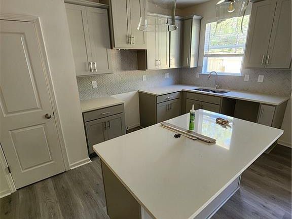 2nd image of 4237 Spring Valley Cir