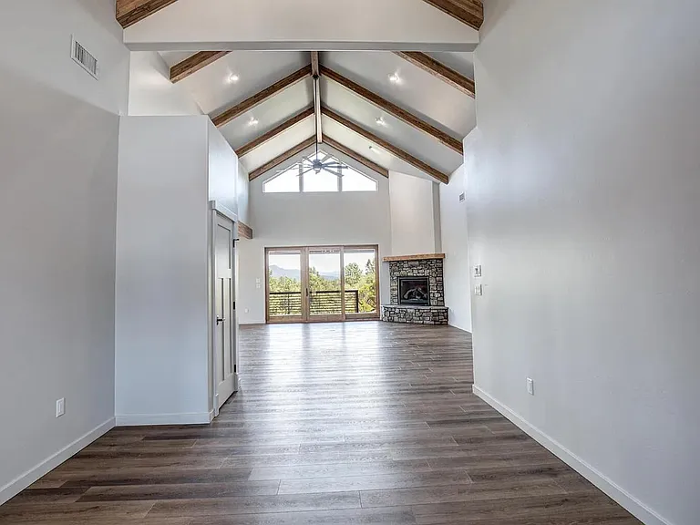 1209 N Horizon Way — Photo 13