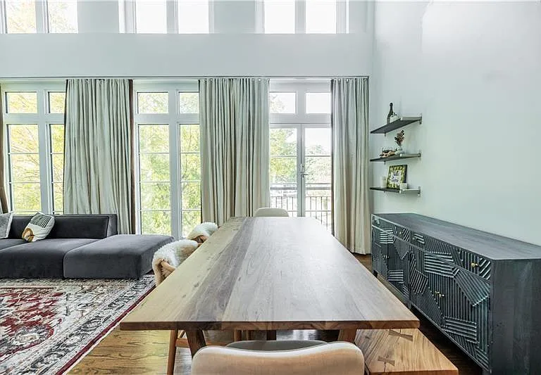 1221 Caroline St NE #201 — Photo 4