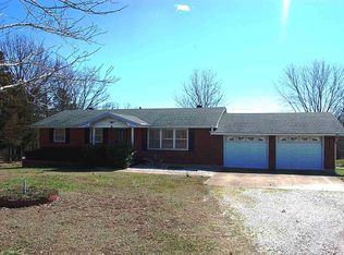 22 Manchester Ln, Poplar Bluff, MO 63901