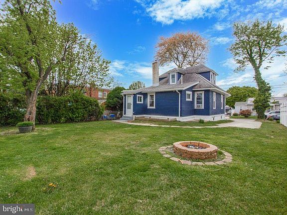 3rd image of 504 Monta Vista Ave