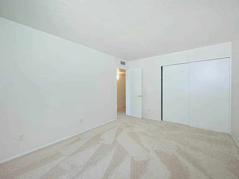 4212 N 82nd St — Photo 16