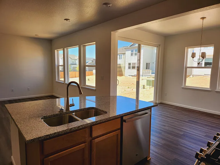 13385 Blue Amber Ct — Photo 6