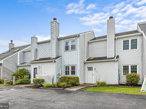 143 Valley Cir, Newark, DE 19711