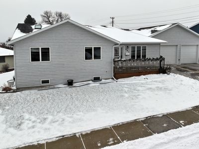 801 Custer Dr, Mandan, ND, 58554