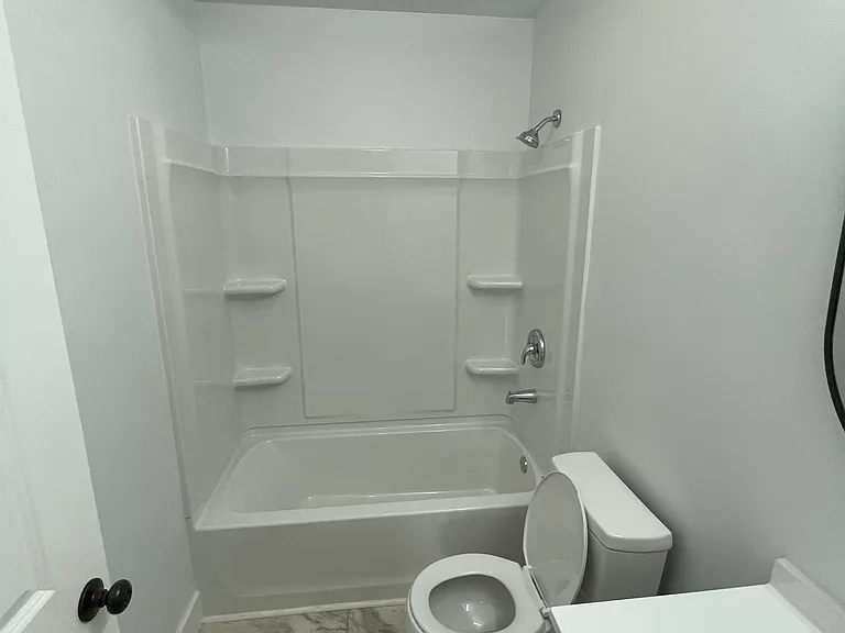 8007 Greenway Dr — Photo 14