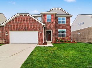 50585 Steed Dr, Canton, MI 48187