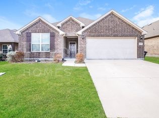 1025 Twisting Ridge Ter, Haslet, TX 76052