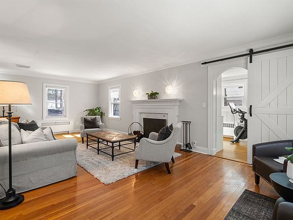 4th image of 227 Bonad Rd