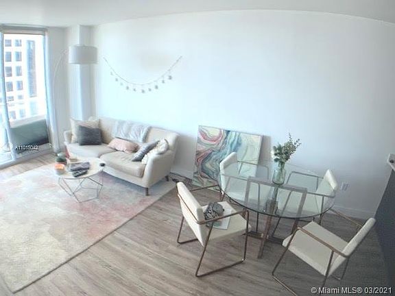 4th image of 500 Brickell Ave APT 2208