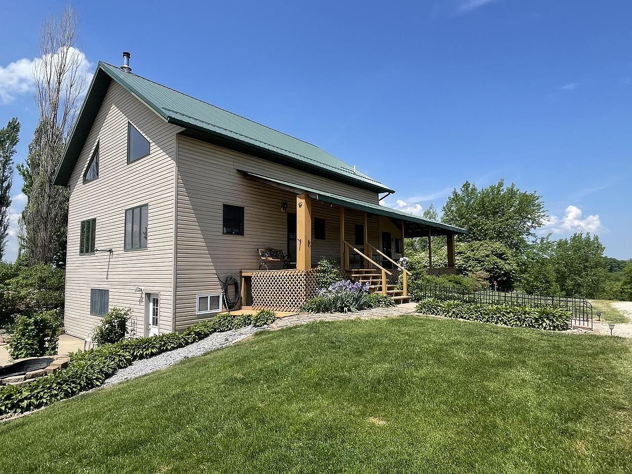 r i .❁ 31399 Pier Ridge ROAD, La Crescent, MN 55947 | Zillow