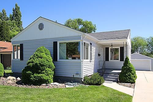 1st image of 364 E Gregson Ave