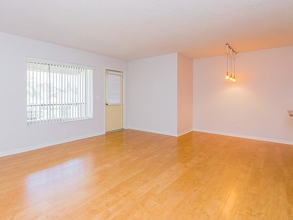 2nd image of 4709 Sable Pine Cir APT D2