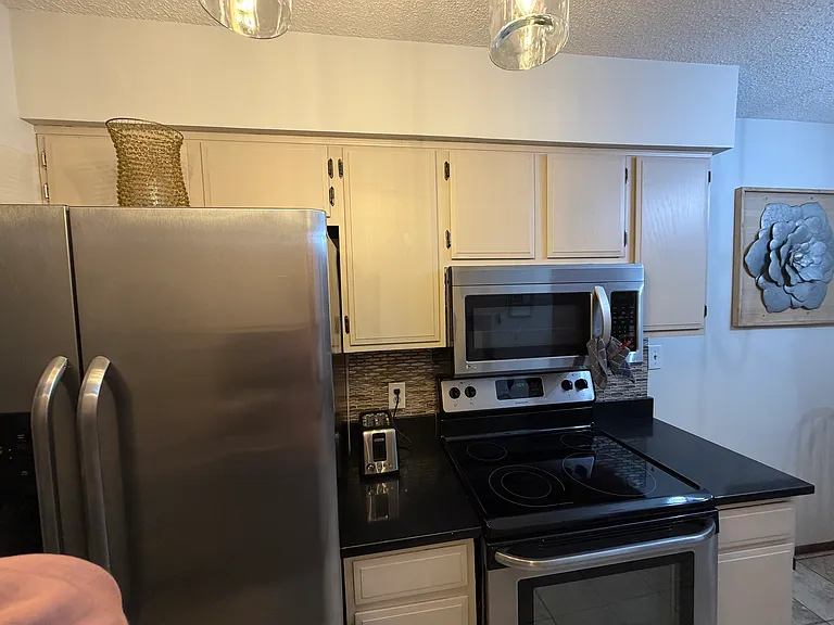 5742 N London Ave — Photo 6