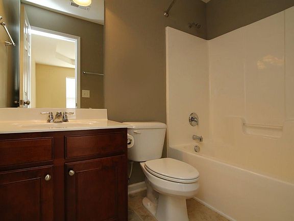 Upstairs bedroom bath