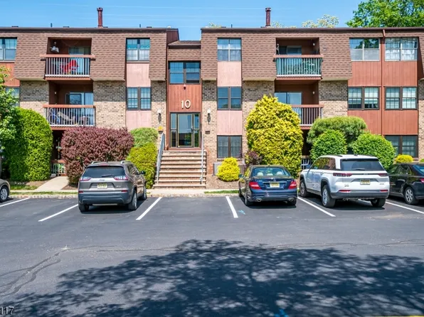 116B Keystone Ct #116, Woodbridge Twp., NJ 07095