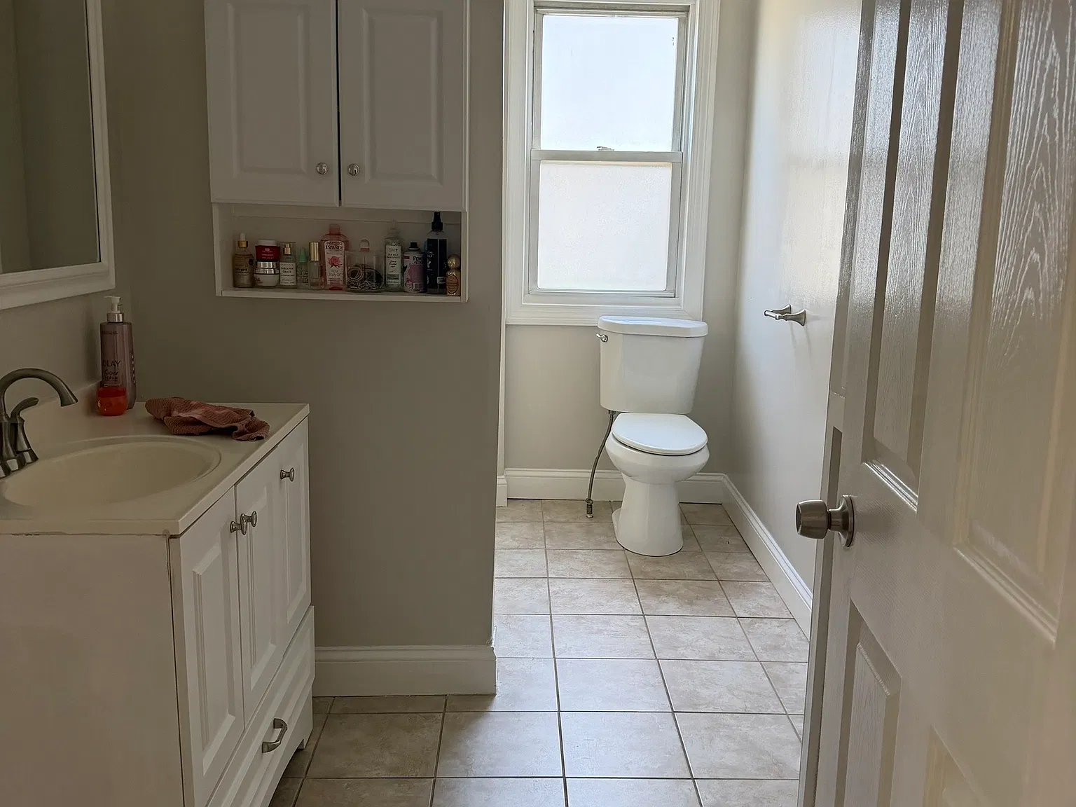 2 bed, 1.0 bath, 1125 sqft, $2,000 — Photo 4