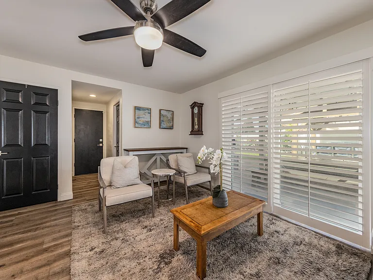 1605 Lisa Ln — Photo 12