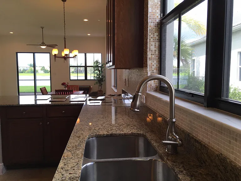 5222 Assisi Ave — Photo 5