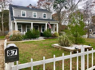 87 Buckwood Dr, Hyannis, MA 02601