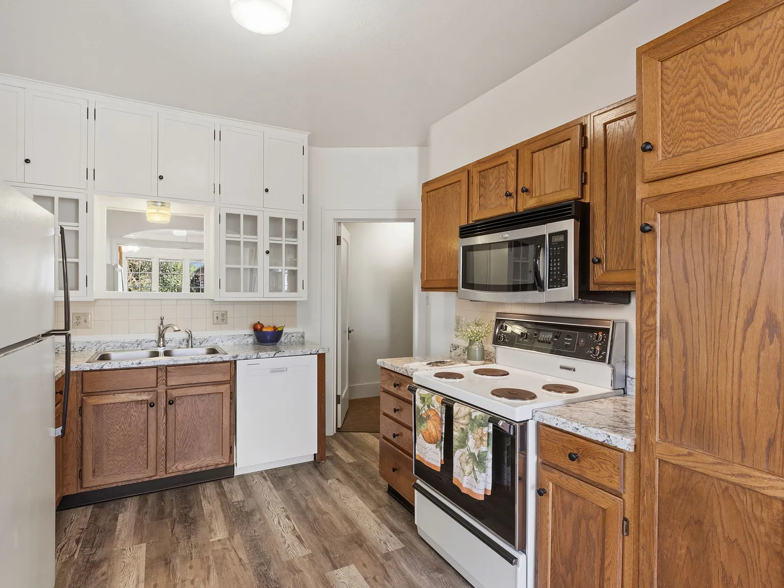 2 bed, 1465 sqft, $1,800 — Photo 2