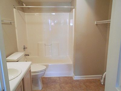 5th image of 1038 Grubbs Ave APT 102