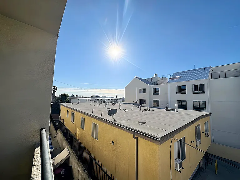 3963 Melrose Ave #4 — Photo 14