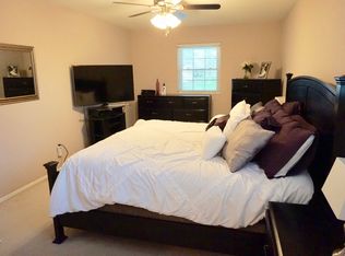 1146 Dutch Hollow Dr, Chesterfield, MO