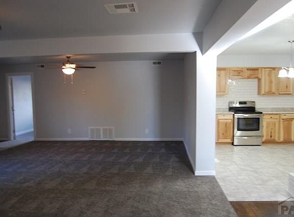 4th image of 49 Dundee Ln