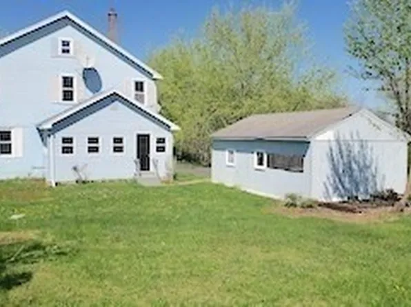 14 Russell Stage Rd, Blandford, MA 01008