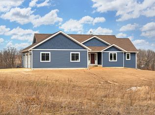 1937 110th St, New Richmond, WI 54017