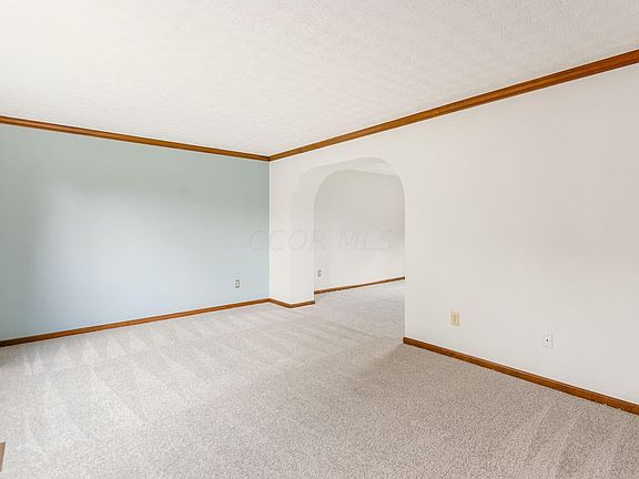 5th image of 3312 Grovepark Dr