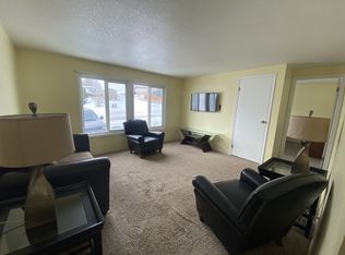 1422 9th West Avenue - B, Kemmerer, WY 83101